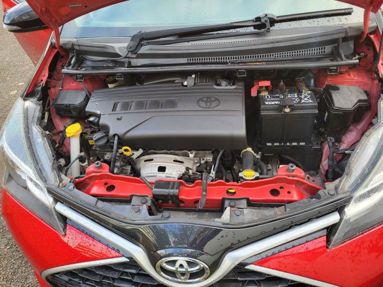 Toyota, YARIS, Hatchback, 2016, Other, 1329 (cc), 5 doors