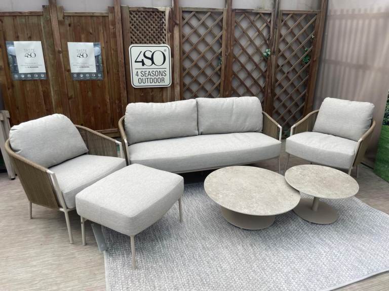 4 seasons outdoors new to clear rrp £3699