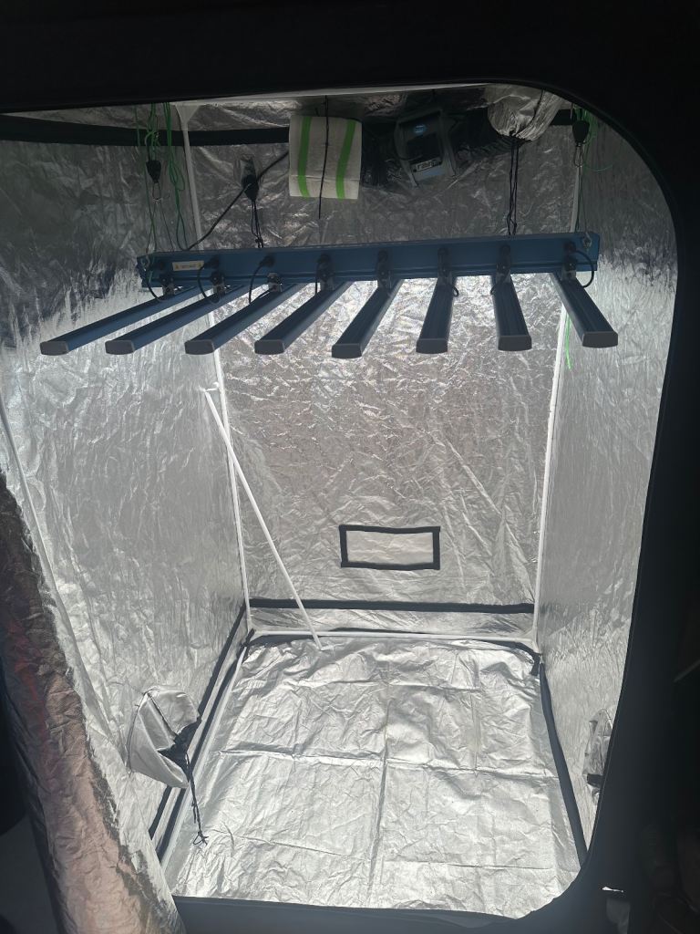 Grow equipment led lights fans etc