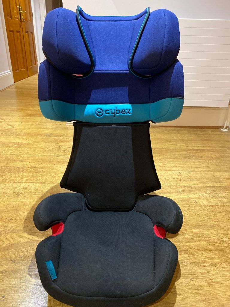 Child car seat with new covers - Collection only