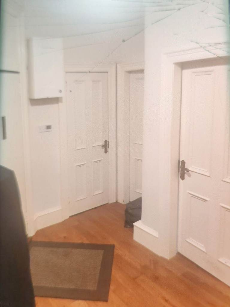 Furnished 2 Bedroom Flat, Paisley