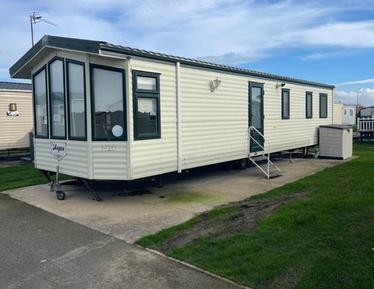 3 bedroom static for rent