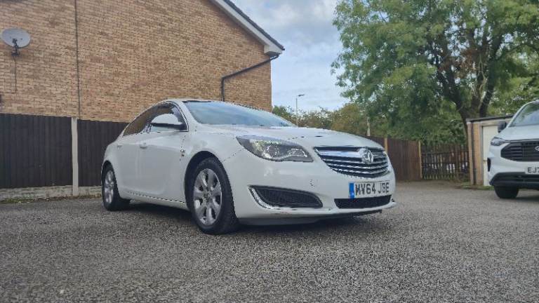 Vauxhall, INSIGNIA, Hatchback, 2014, Manual, 1956 (cc), 5 doors