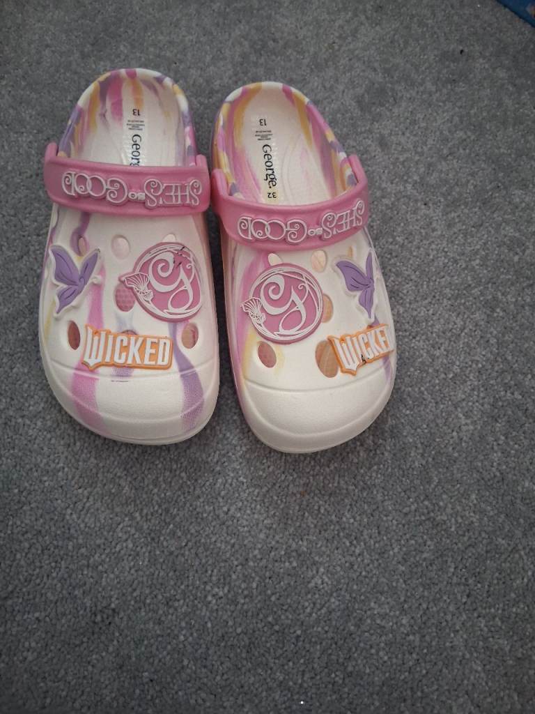 George Kids Crocs 'Wicked' Style – Pink/White, As New