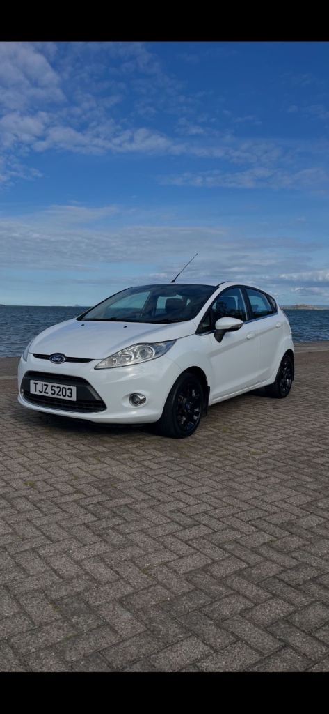 2012 Ford Fiesta Zetec 1.25 Petrol - timing belt replaced + full service history