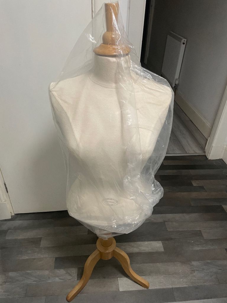 Vendome Faubourg Female Bust