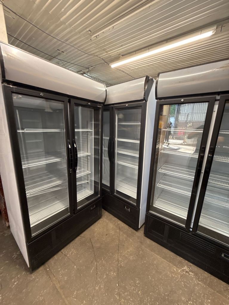 Commercial upright double door display fridge cafe shop restaurant supermarket 