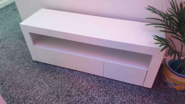 Modern TV Unit Cabinet White Stand High Gloss Sideboard 120cm with LED RGB Light £RRP92 like new.