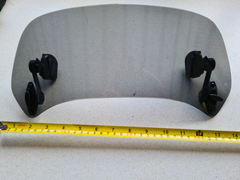 Motorbike screen extender