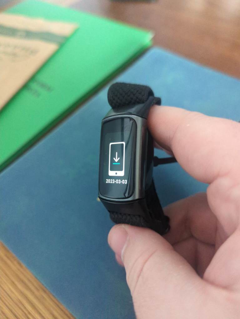Fitbit Charge 5 Smartwatch – Black, Good Condition Fitness Tracker