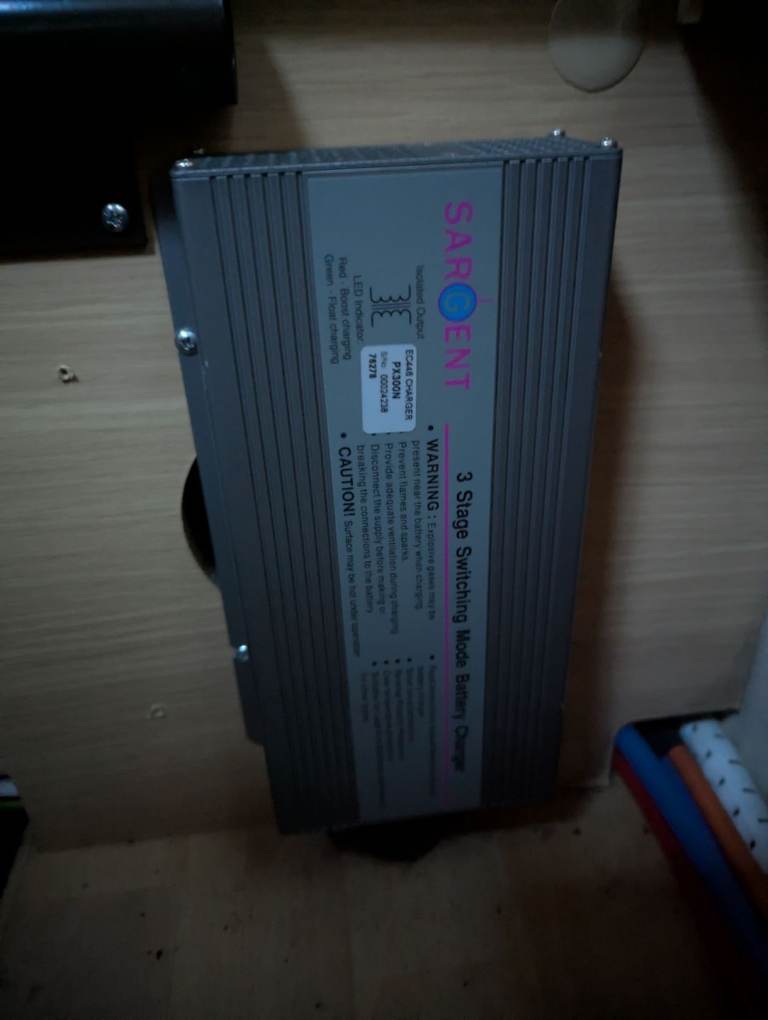 Sargent 3 way charger 