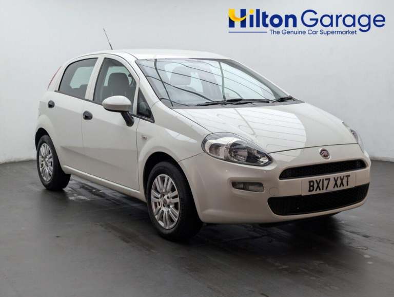 2017 Fiat Punto 1.2 Pop + Hatchback 5dr Petrol Euro 6 (69 bhp) HILL HOLDER+TINTED GLASS HATCHBACK...
