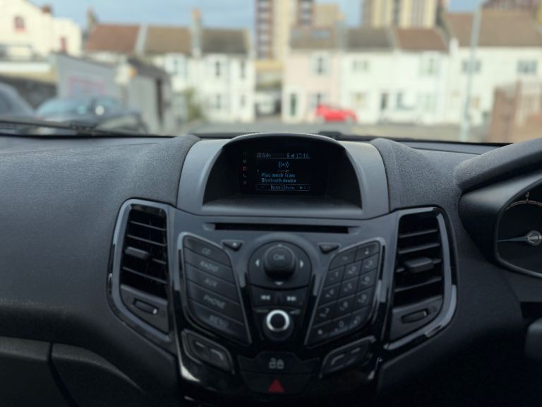 Ford, FIESTA, Hatchback, 2013, Manual, 1241 (cc), 3 doors