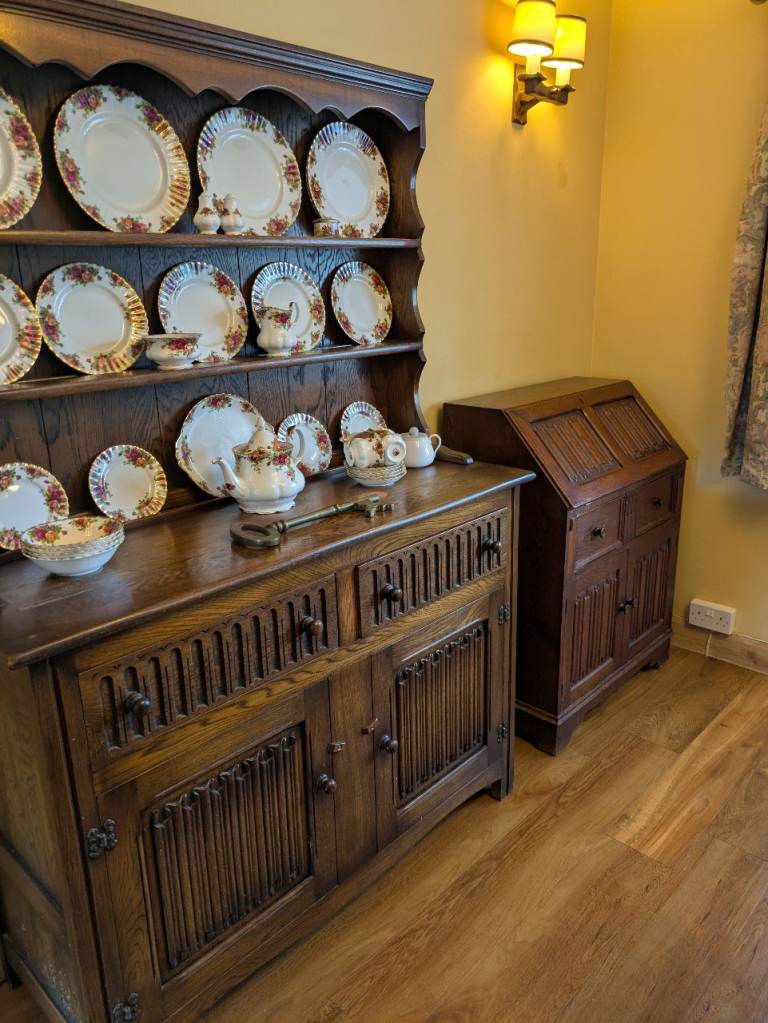 Bureau solid oak