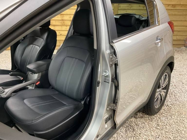 2014 Kia Sportage 1.7 CRDi EcoDynamics 3 SUV 5dr Diesel Manual 2WD Euro 5 (s/s) (114 bhp) ESTATE ...