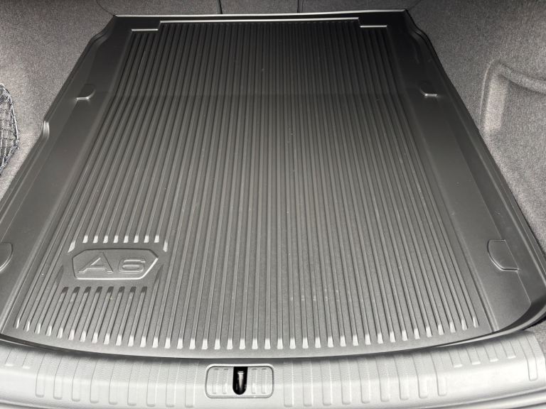 Brand New Genuine Audi A6/S6/RS6 Rear Plastic Boot/Luggage Compartment Liner 4G9061180