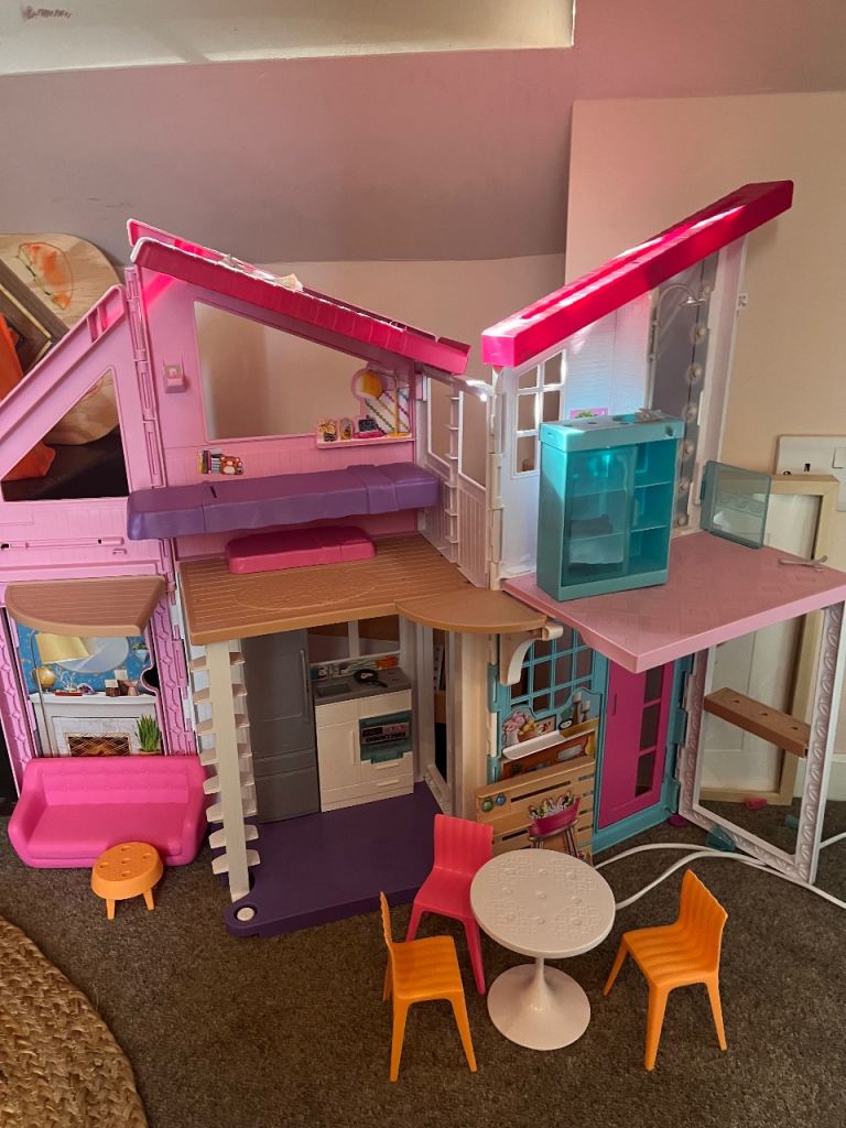 Barbie Dreamhouse 