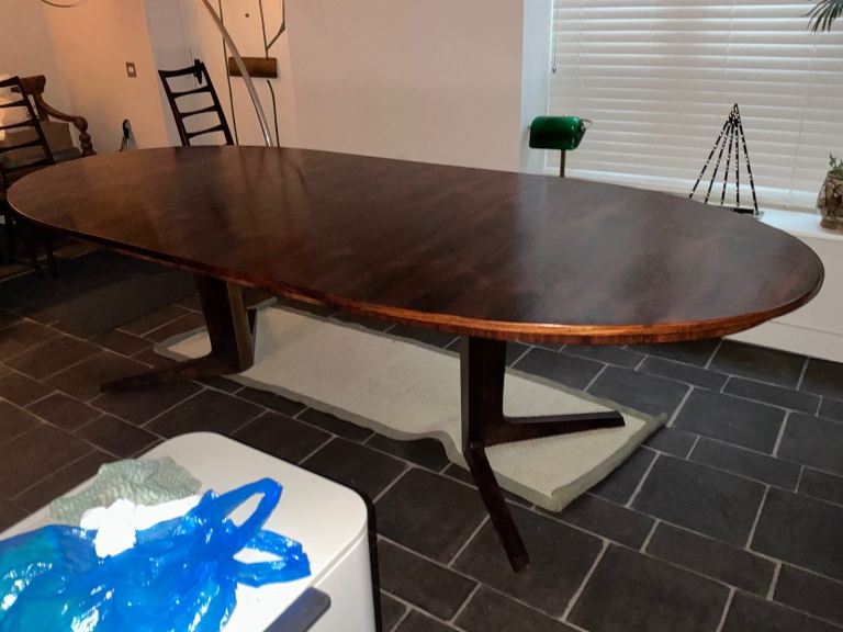 Danish Mid-Century Rosewood extendable dining table 