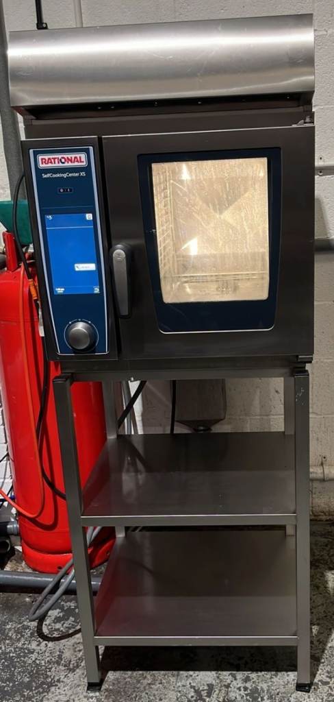 Rational oven. Xs size in a very good condition, not used much. 