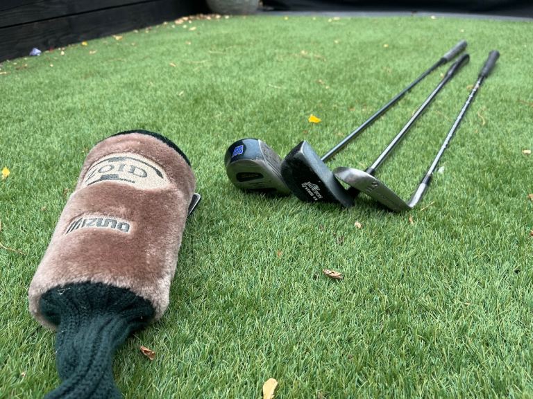 Mizuno Zoid 3 Wood, Pro Simmon SW, Howard Putter Golf Clubs