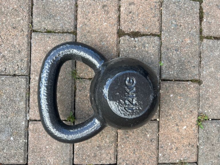 12kg Cast Iron Kettlebell – Home Gym Strength Training