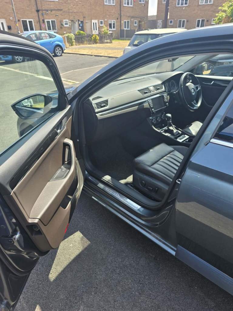 Skoda, SUPERB, Hatchback, 2016, Manual, 1968 (cc), 5 doors
