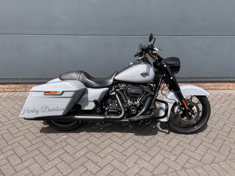 2024 Harley-Davidson TOURING FLHRXS ROAD KING SPECIAL Custom Cruiser Manual