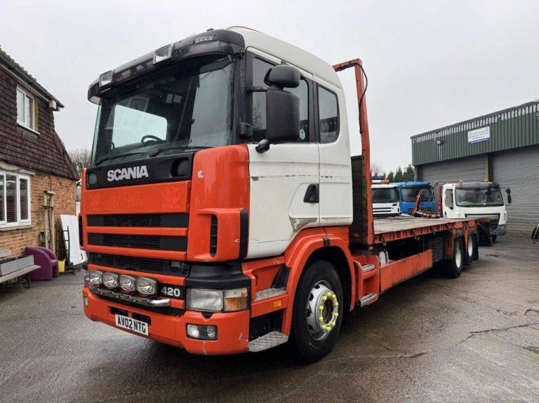 2002 SCANIA R124L-420 6X2 BEAVERTAIL VEHICLE