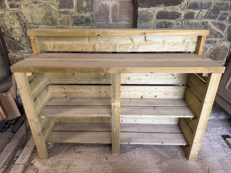 Home Bar 5ft Treated Timber - Man cave/ Patios/ Sheds/ Barns etc.