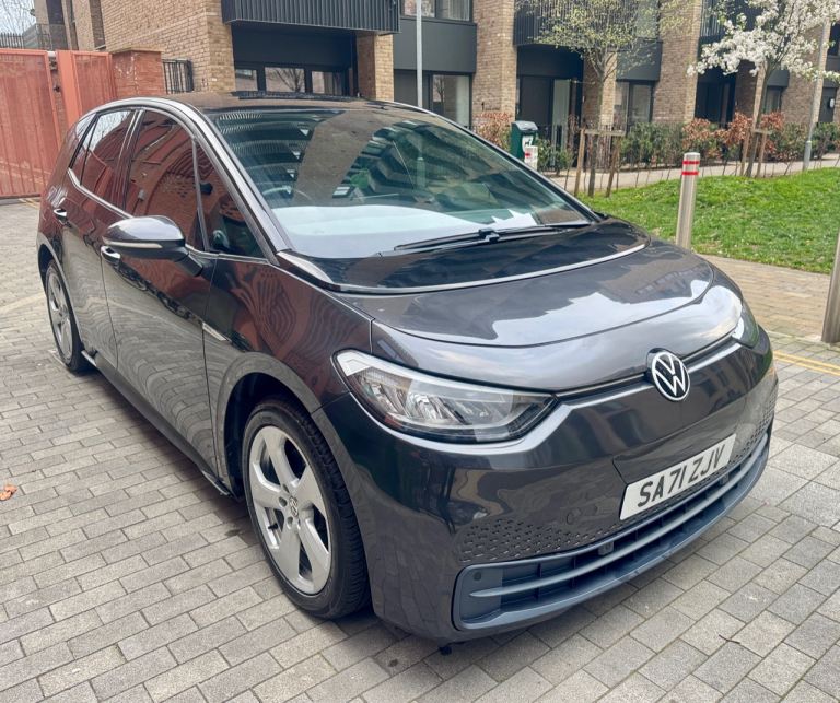 21 PLATE VOLKSWAGEN ID3 PRO PERFORMANCE 58 KWH ELECTRIC ONLY 26,000 MILES GREY ULEZ FREE
