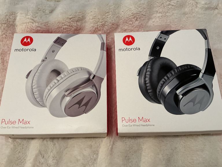 Motorola Wired Headphones New