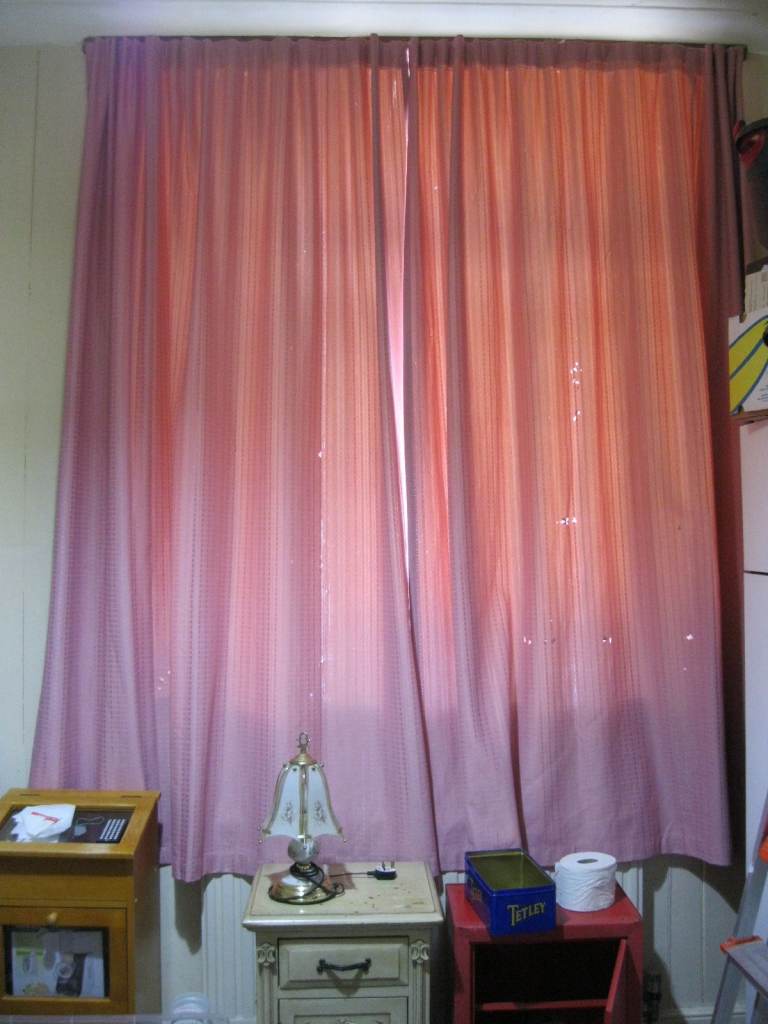  THERMAL AND LIGHT REDUCING  CURTAINS, 70 INCH WIDE, 90 INCH DROP LEICESTER LE4 5DJ