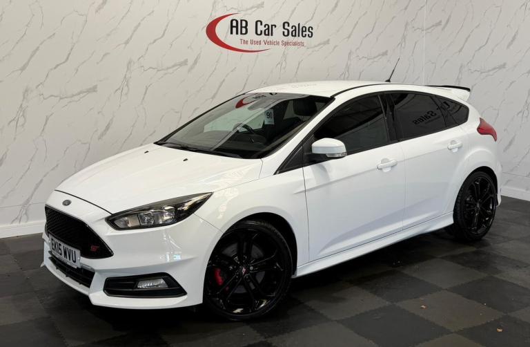 2015 Ford Focus 2.0T EcoBoost ST-2 5dr HATCHBACK PETROL Manual