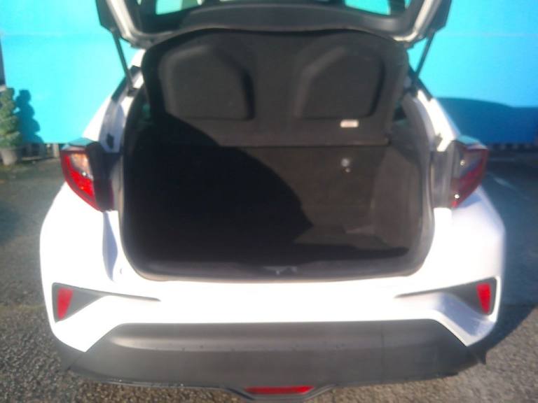 2022 Toyota C-HR 1.8 VVT-h GPF Icon SUV 5dr Petrol Hybrid CVT Euro 6 (s/s) (122 ps) HATCHBACK PET...