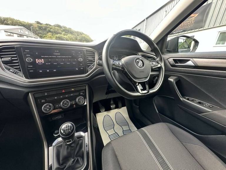 2018 Volkswagen T-Roc 1.0 TSI SE SUV 5dr Petrol Manual Euro 6 (s/s) (115 ps) HATCHBACK Petrol Manual
