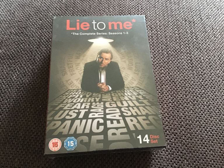 Brand new sealed mint Lie to me Boxset season 1to 3 14x discs only £10 many extras to enjoy