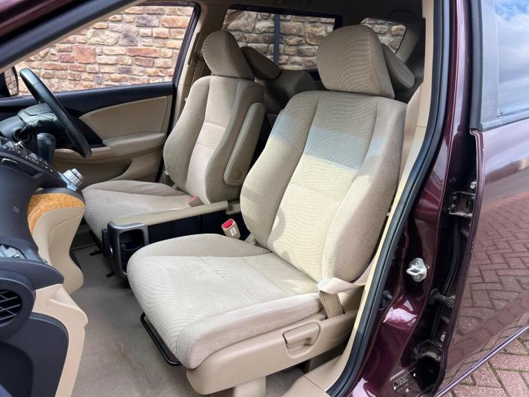 HONDA ODYSSEY 2.4 M V-TEC ESTATE * 7 SEATS * ONLY 36000 MILES * TOP GRADE 4B *