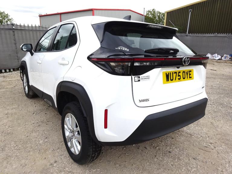 2025 75 REG TOYOTA YARIS CROSS ICON HEV HYBRID AUTO DAMAGED REPAIRABLE SALVAGE