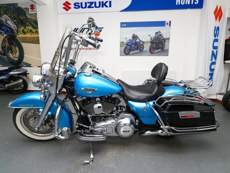 2011 Harley-Davidson Touring 1690 FLHRC Road King Classic