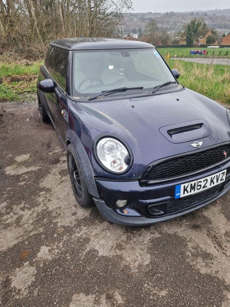 Mini Cooper S fully loaded, needs some love 