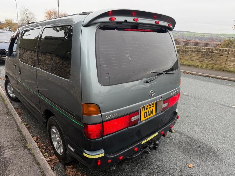 2010 Toyota Granvia 3.0TD VAN AUTO DIESEL   Diesel Automatic