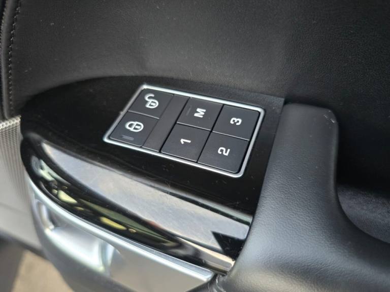 2020 Land Rover Range Rover Sport 3.0 SD V6 Autobiography Dynamic SUV 5dr Diesel Auto 4WD Euro 6 ...