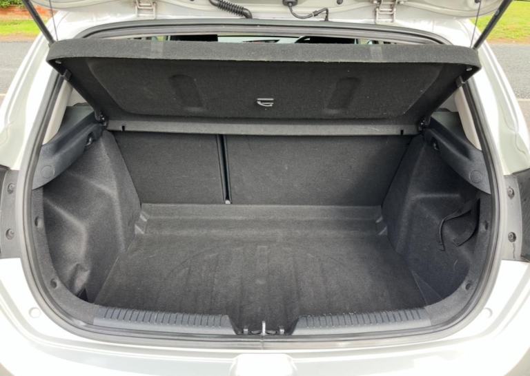 2016 KIA CEED SR7 1.4 CRDi LONG MOT GOOD S/HISTORY DRIVES GREAT JUST SERVICED! 