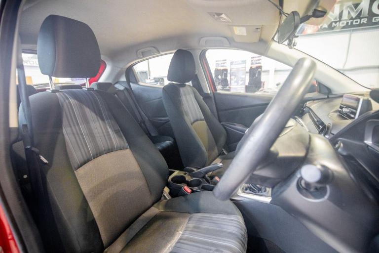 2015 Mazda Mazda2 1.5 75 SE 5dr HATCHBACK PETROL Manual