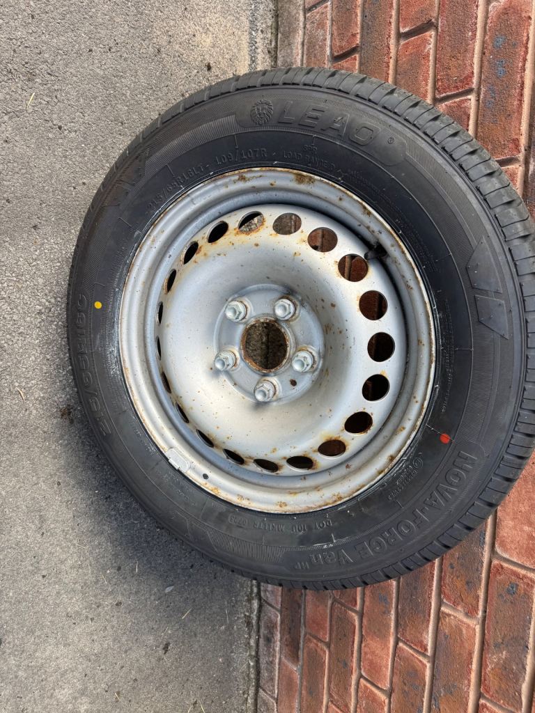 VwT5 spare wheel 