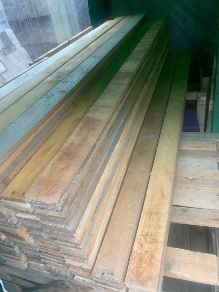 2.1m lengths of Pallet Planks all £1.50 each
