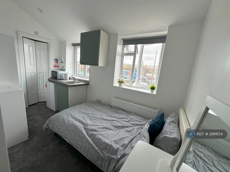 1 bedroom in St Eanswythe Way, Folkestone, CT20 (#2911854)