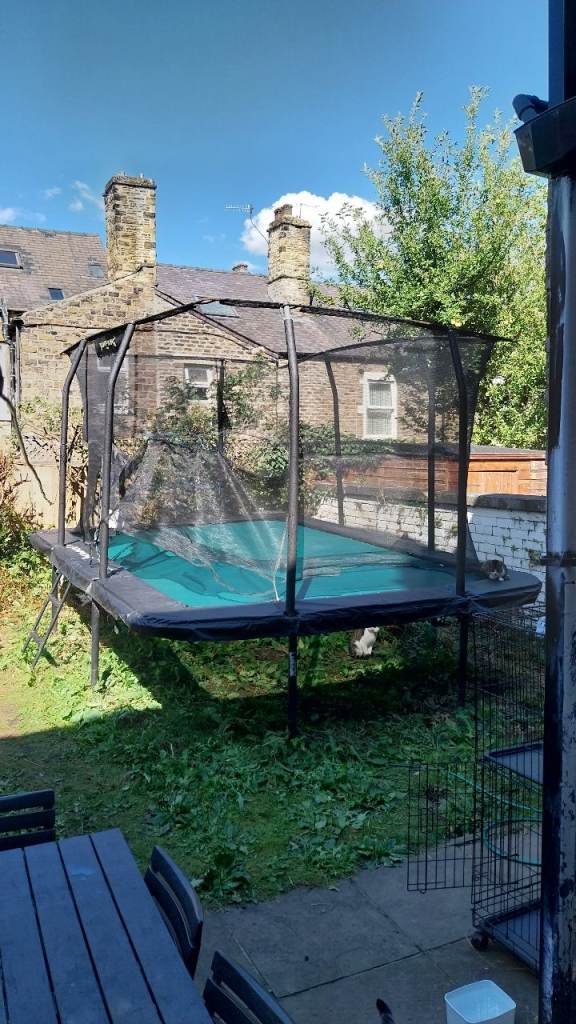 Jump King Deluxe Trampoline 10 x 14 