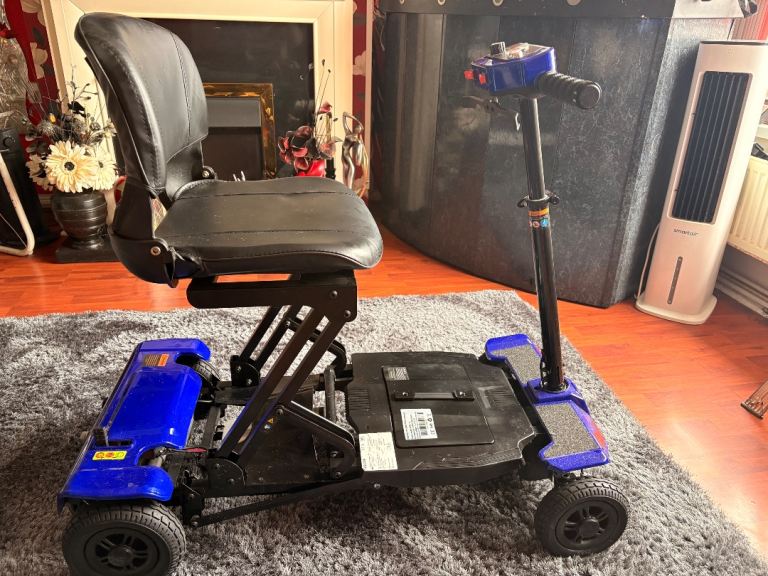 Brand new folding mobility scooter Rrp £900 compact for boot 
