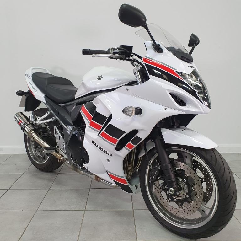 Suzuki GSX1250FA L4 – Immaculate – Only 5,763 Miles – Black Widow Exhaust 